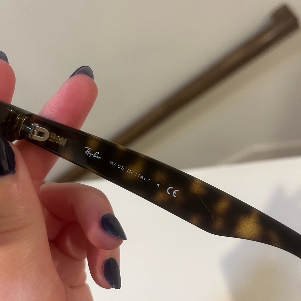 Ray-Ban New Wayfarer Brown Tortoise Sunglasses - Picture 5 of 5